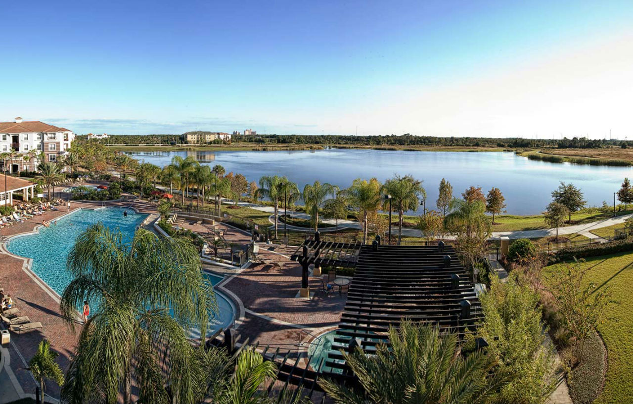 Vista Cay By Millenium At Universal Blvd.